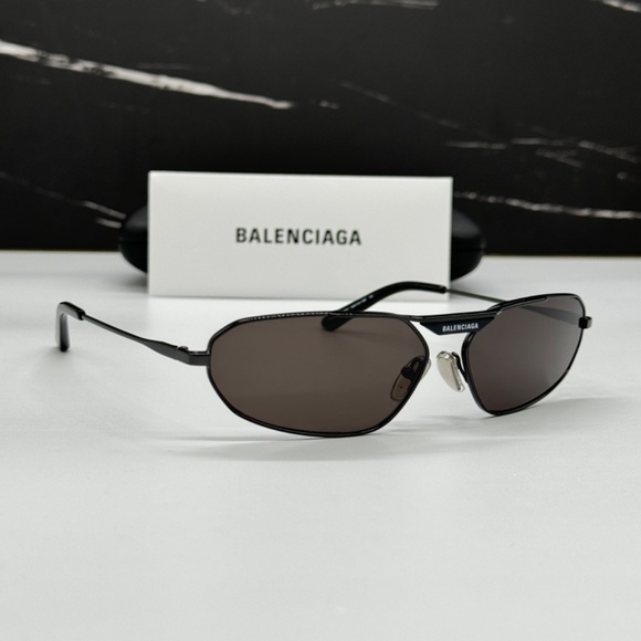 NEW BALENCIAGA BB0245S 001 UNISEX SUNGLASSES - Picture 4 of 10
